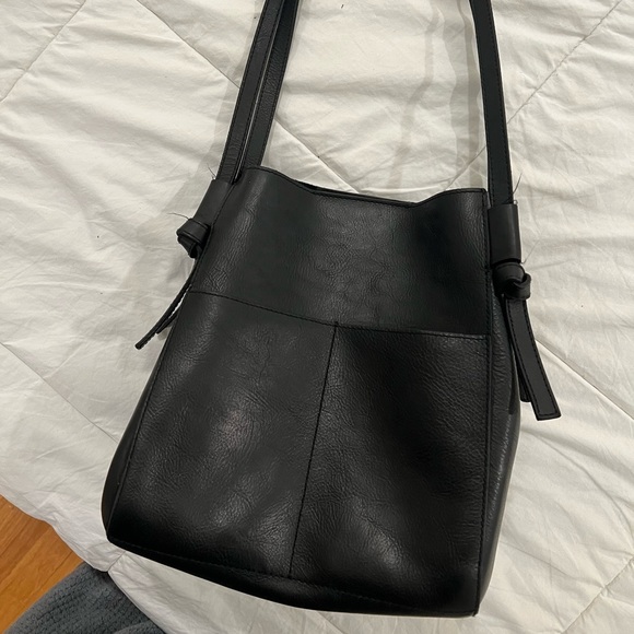 Tote - Picture 5 of 6